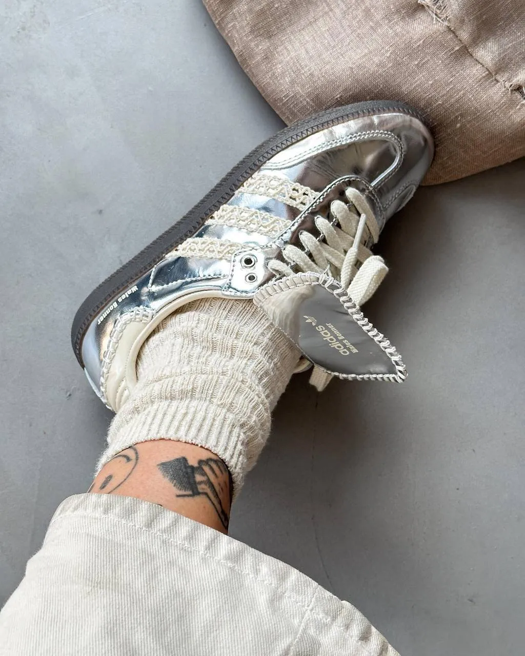 Трендові кросівки на літо у відтінку металік Трендові кросівки на літо у відтінку металік