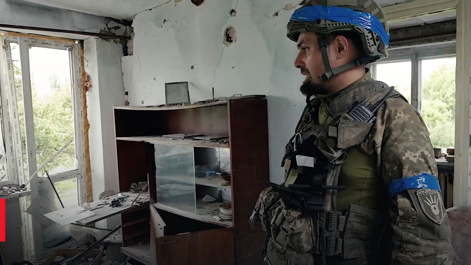 Эксклюзивные кадры освобождения Благодатного: продолжается зачистка, враг оставил огромные склады оружия - 24 Канал Эксклюзивные кадры освобождения Благодатного: продолжается зачистка, враг оставил огромные склады оружия - 24 Канал