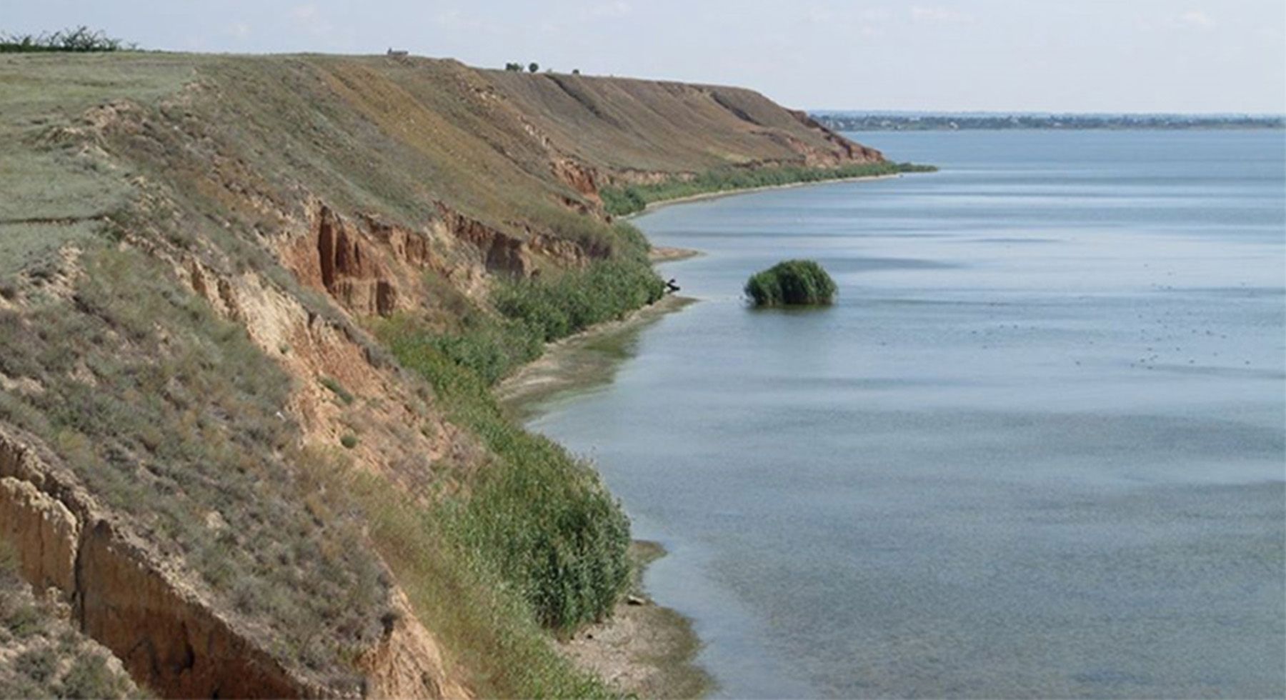 Вода виносить протипіхотні міни окупантів на узбережжя Херсонщини