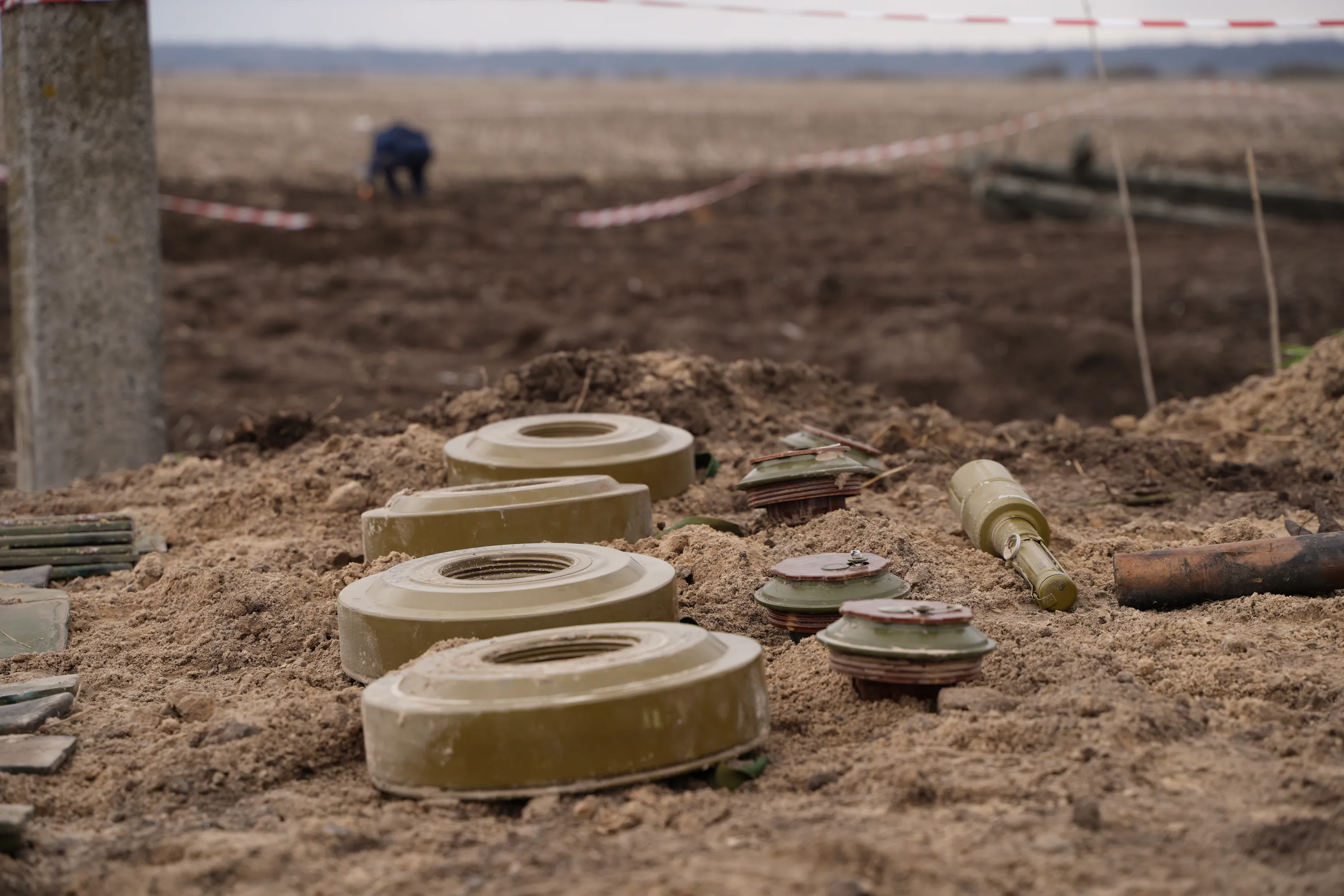 Дистанційний підривач RF допоможе ДСНС розміновувати території Дистанційний підривач RF допоможе ДСНС розміновувати території