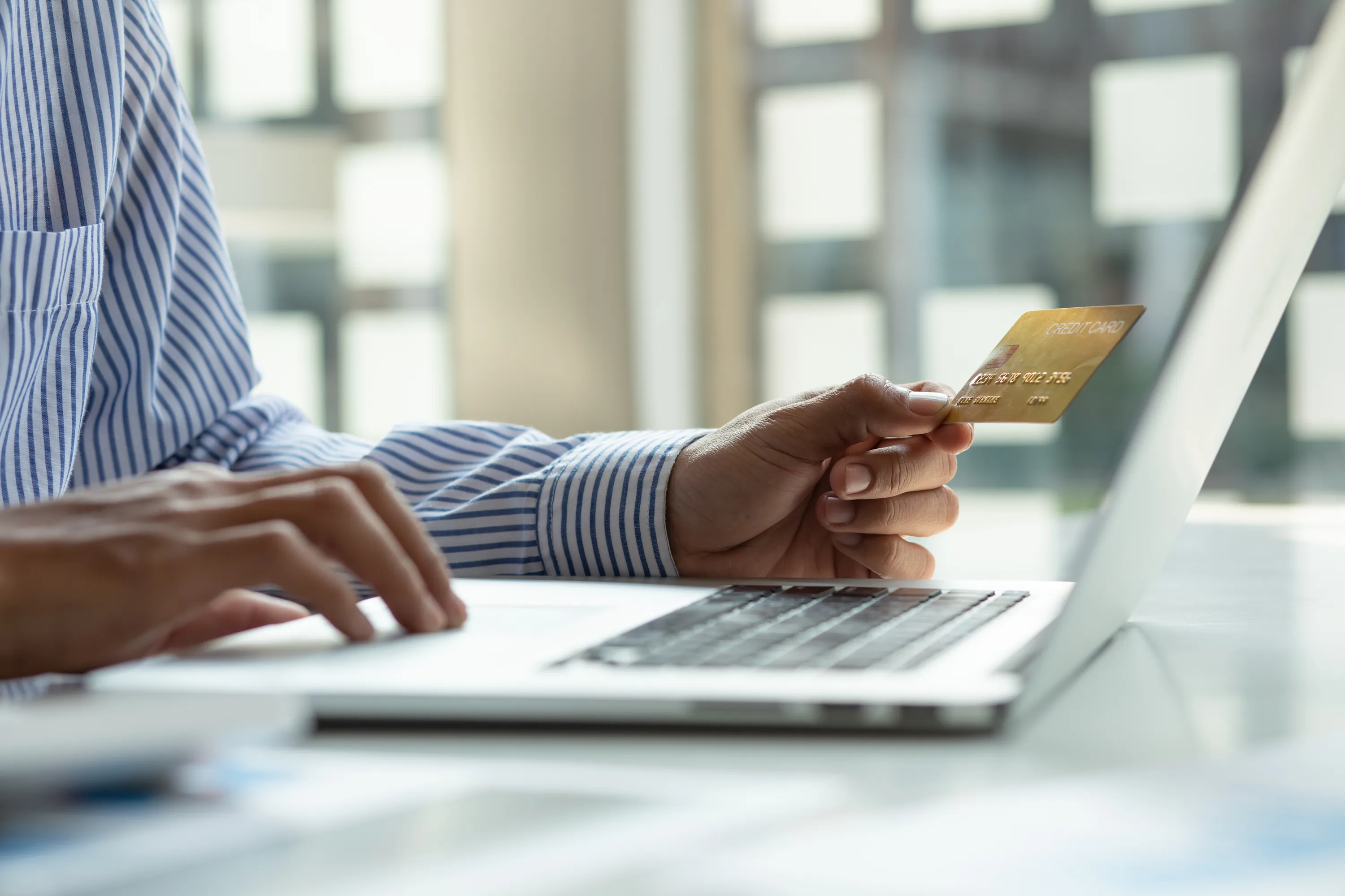 Скарбничка в  банку