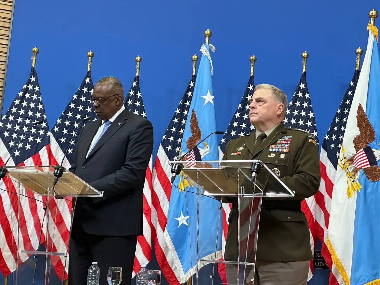 Остін на брифінгу після Рамштайну Остін на брифінгу після Рамштайну