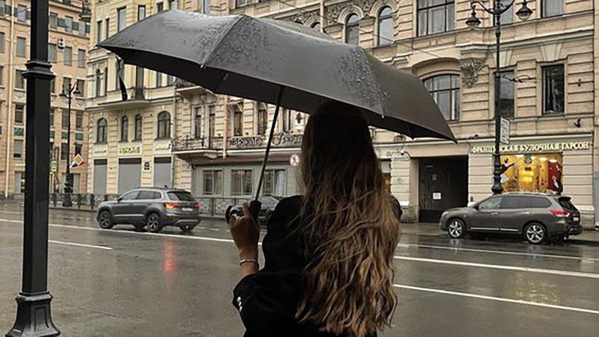 Як одягаються британки