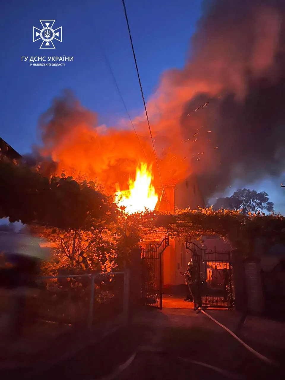 В Самборе горел частный дом В Самборе горел частный дом