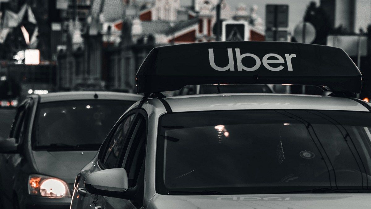 Водитель Uber застрелен его пассажиркой, которая не знала дорогу и думала, что ее похитили