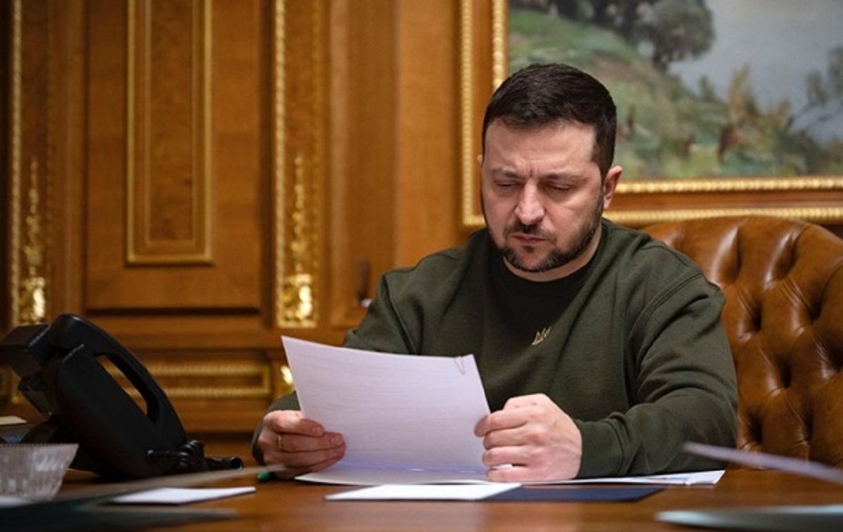 Зеленский предлагает Раде официально изменить даты 3 праздников