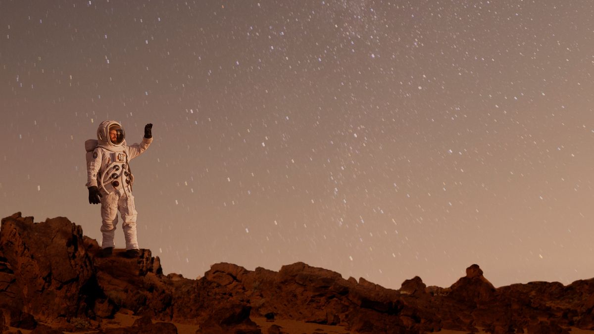 Четверо добровольців на рік замкнулися в імітованому марсіанському середовищі Четверо добровольців на рік замкнулися в імітованому марсіанському середовищі