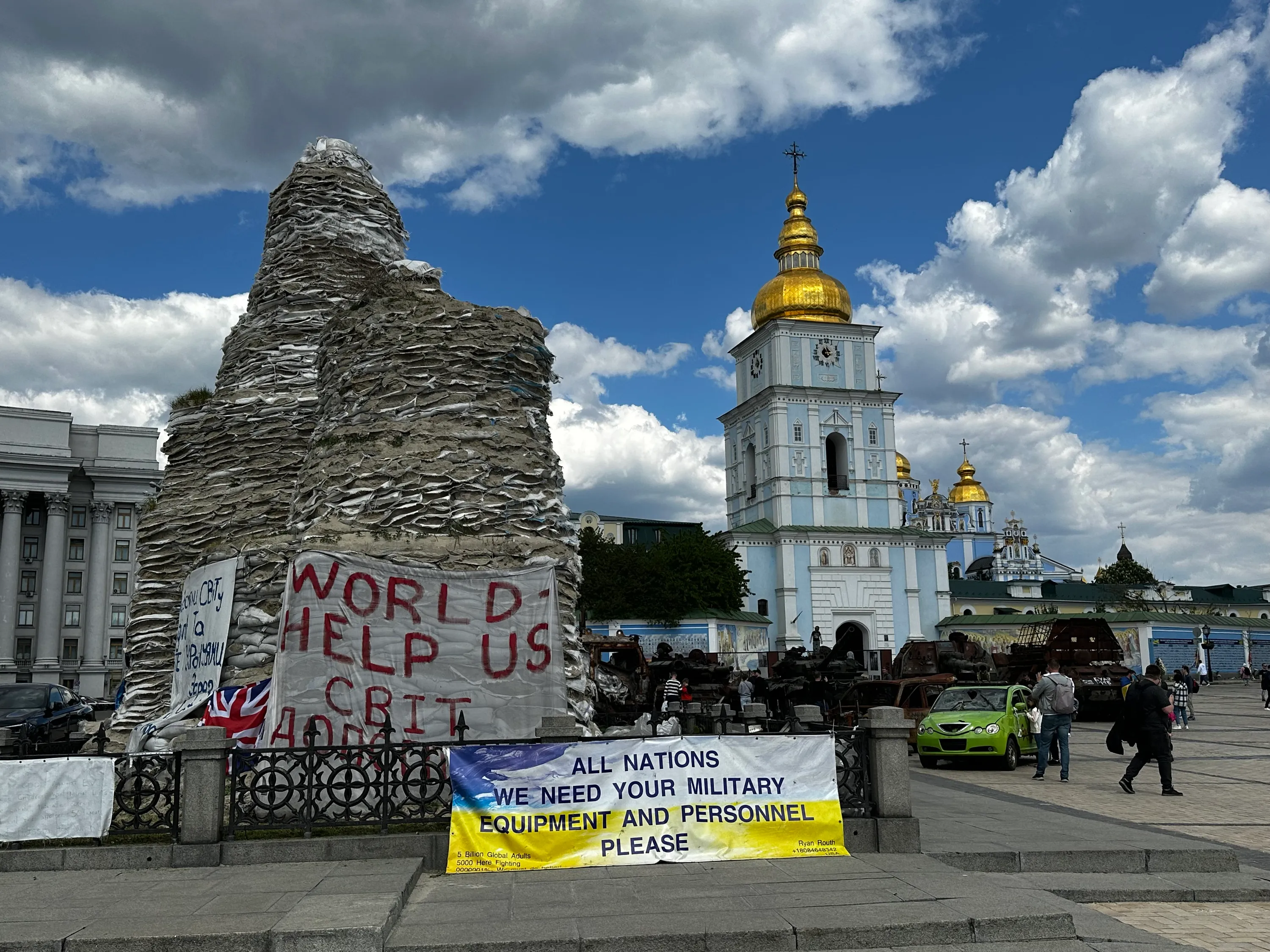 Киев в условиях войны Киев в условиях войны