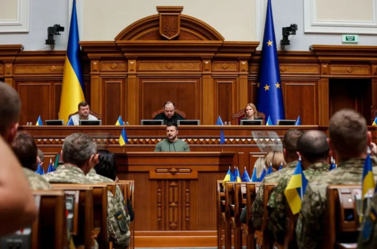 Англійська мова - Зеленський анонсував програму осучаснення освіти Англійська мова - Зеленський анонсував програму осучаснення освіти