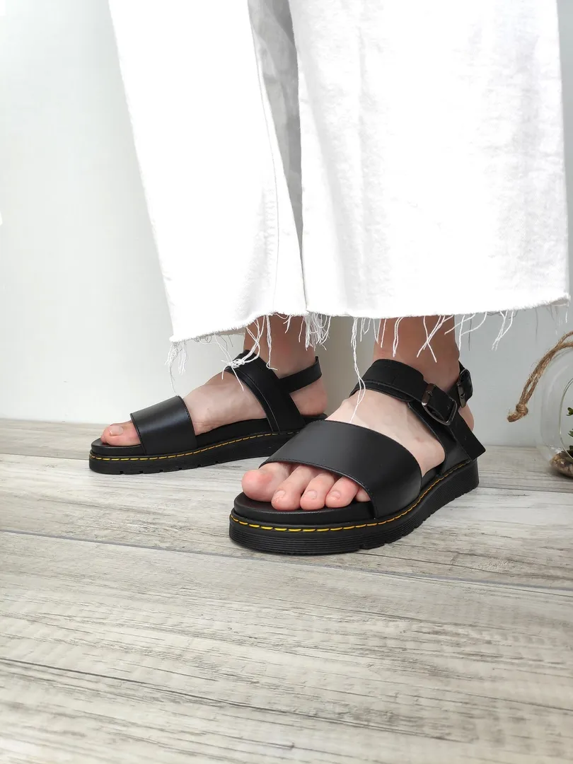 Сандалии Сандалии