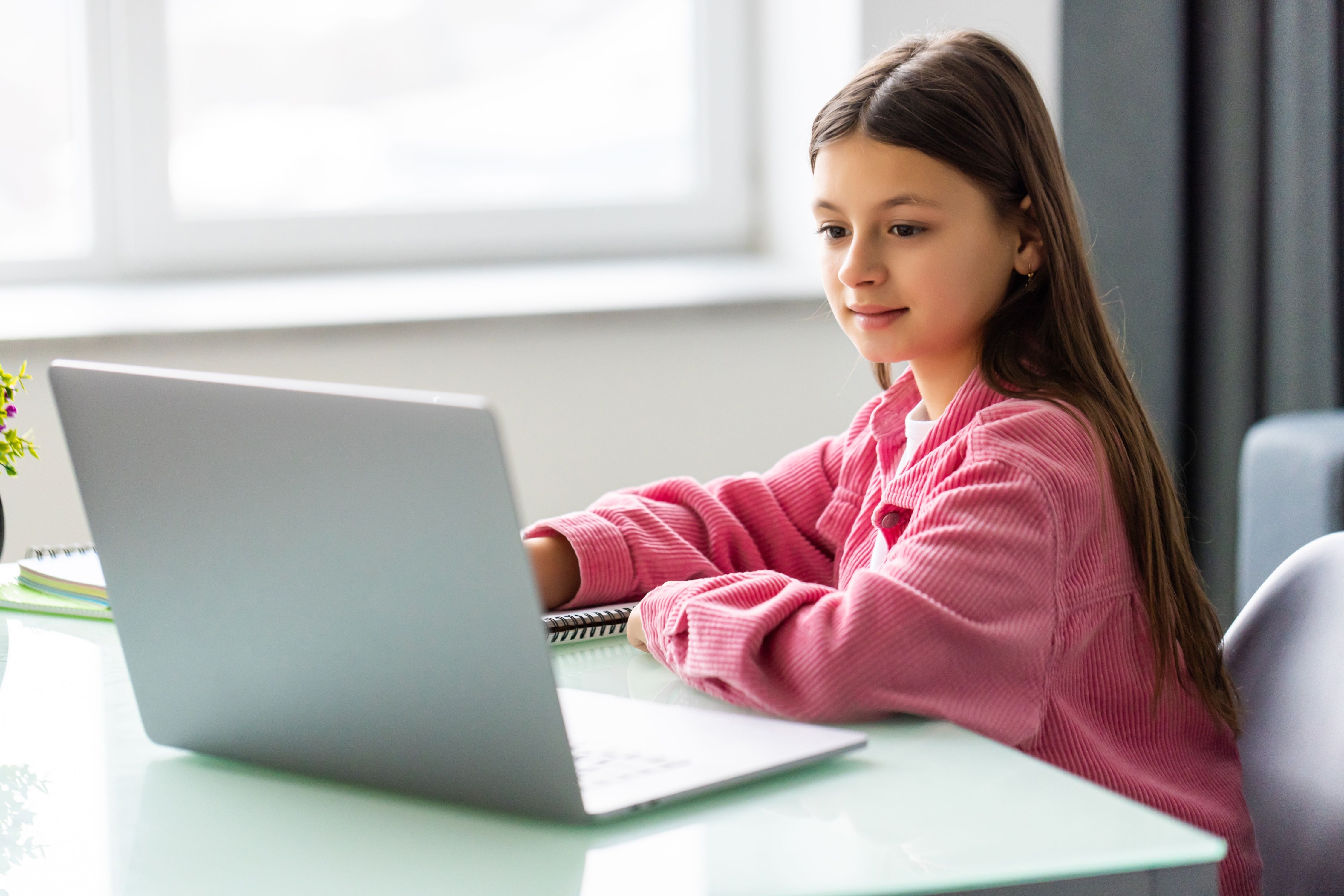 Дистанційна школа Оптіма – чим вона особлива і чому їй так довіряють українці Дистанційна школа Оптіма – чим вона особлива і чому їй так довіряють українці