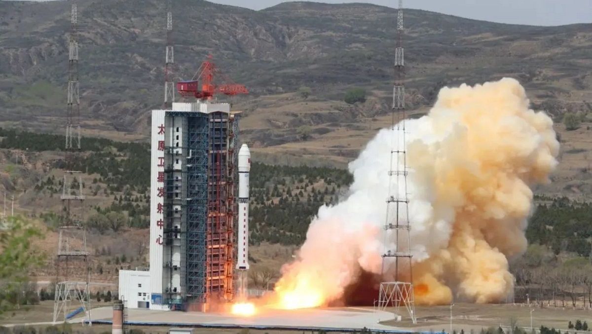 Китайская ракета Long March 2D Китайская ракета Long March 2D