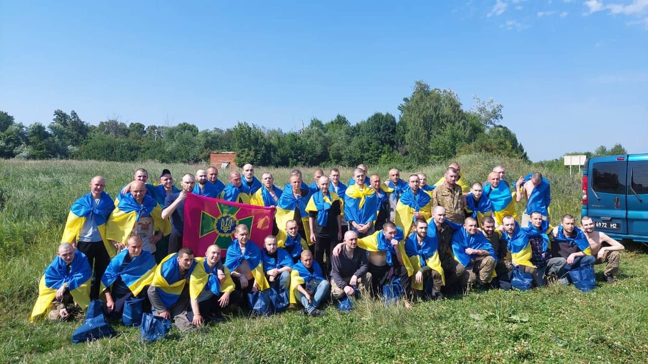 Обмін полоненими 06.07.2023 - що відомо про оборонців Маріуполя, яких вдалося повернути - 24 Канал Обмін полоненими 06.07.2023 - що відомо про оборонців Маріуполя, яких вдалося повернути - 24 Канал