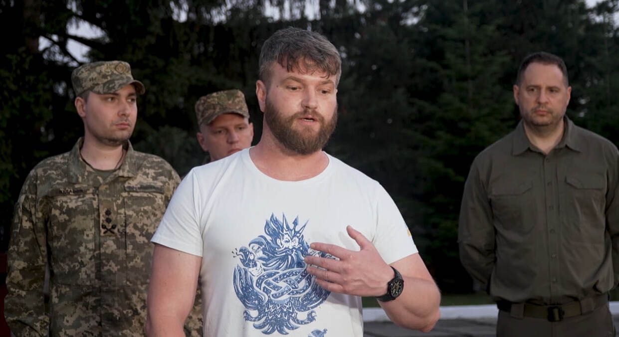 Командири Азовсталі повернулися до України - Калина процитував Лесю Українку Командири Азовсталі повернулися до України - Калина процитував Лесю Українку