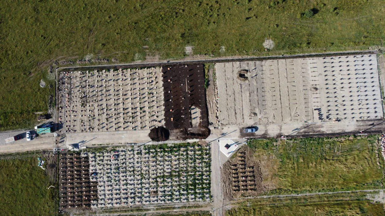 Майже 800 могил за 7 місяців: з'явилися супутникові фото кладовища ПВК Вагнера