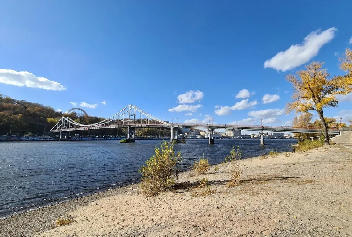 Центральний пляж у Києві