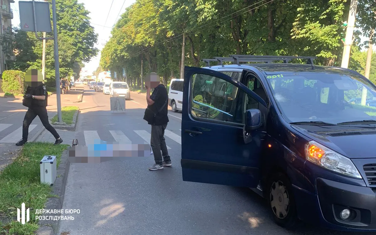 У Львові військовий на смерть збив 28-річну жінку на пішохідному переході У Львові військовий на смерть збив 28-річну жінку на пішохідному переході