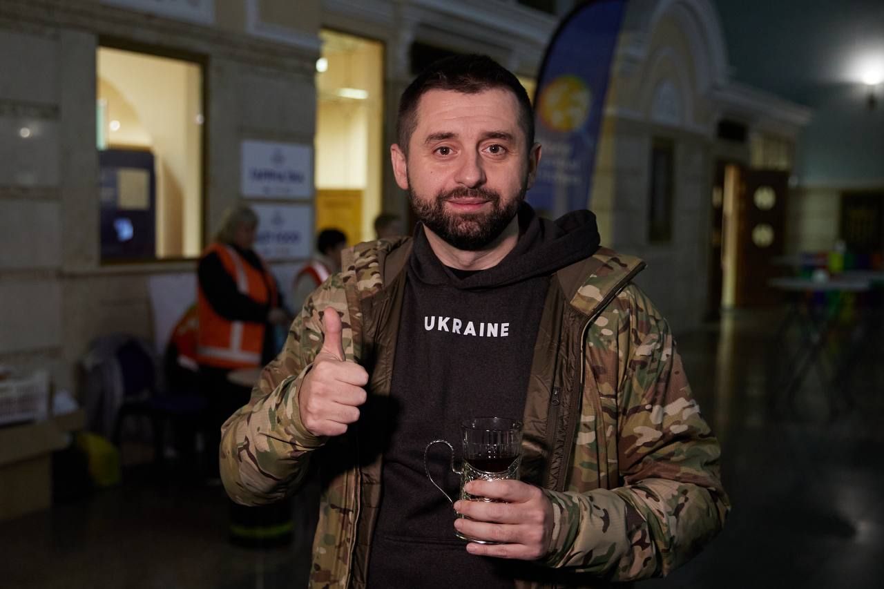 Арахамия вспомнил дни в президентском бункере Арахамия вспомнил дни в президентском бункере