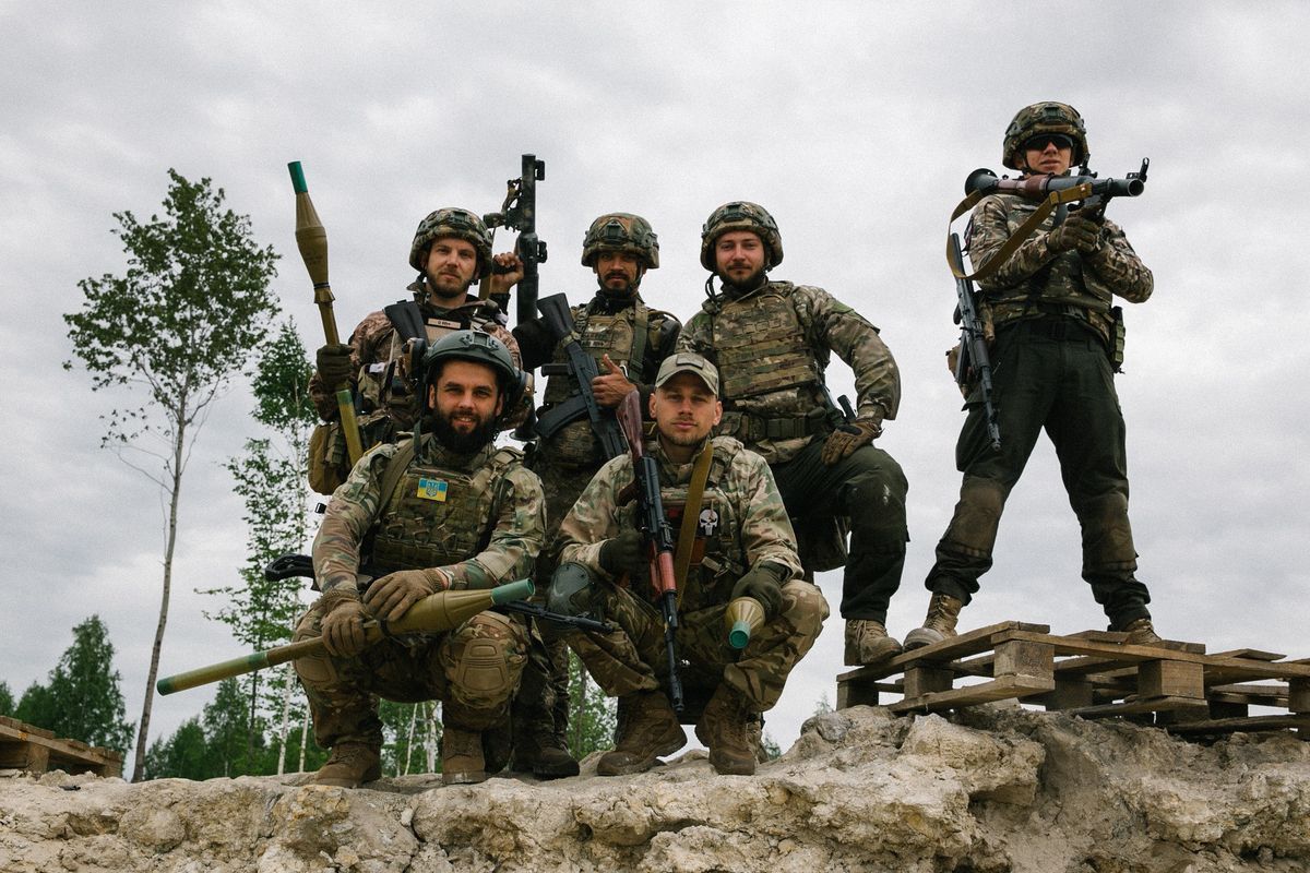 Бригада Лют из Гвардии наступления - пресс-офицер Артем Джепко рассказал, как выбрал ее - 24 Канал Бригада Лют из Гвардии наступления - пресс-офицер Артем Джепко рассказал, как выбрал ее - 24 Канал