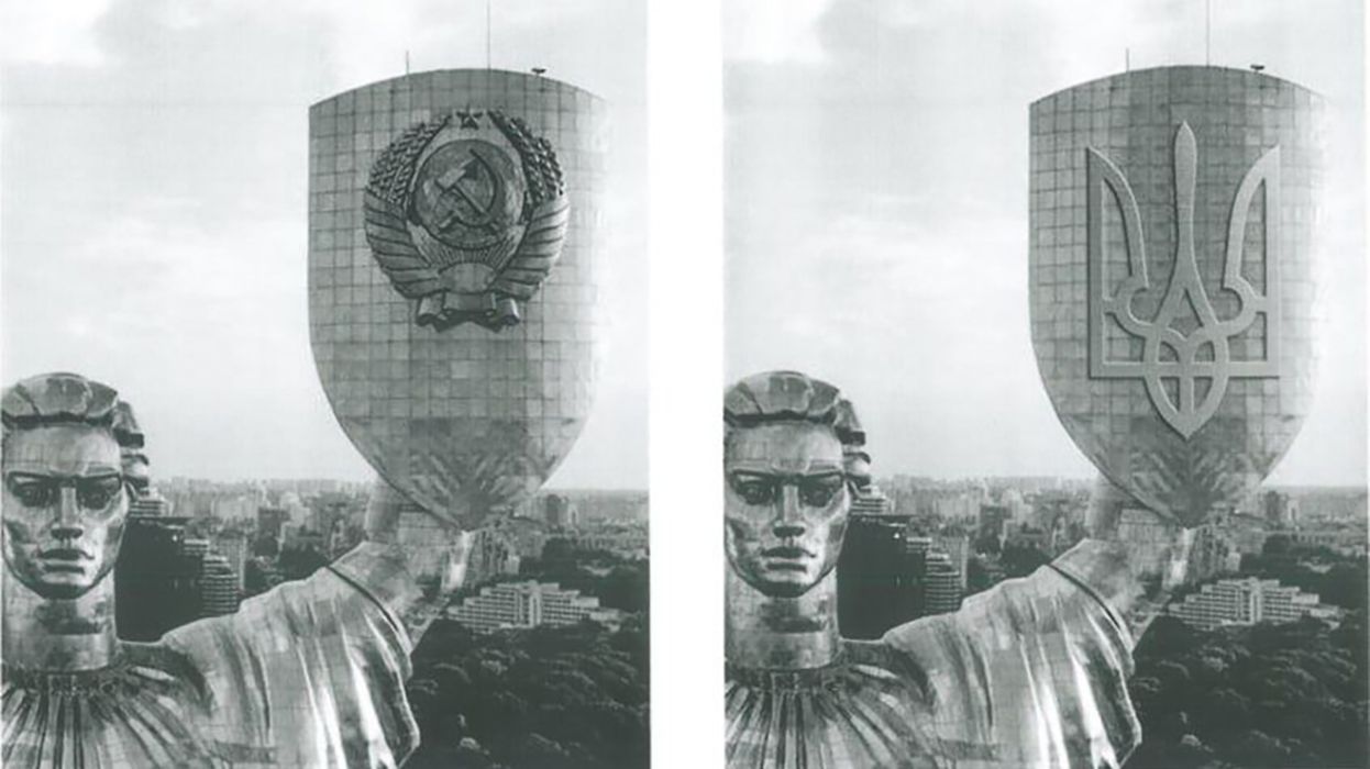 На Батьківщині-матері демонтують радянський герб - на Батьківщині-матері з'явиться Тризуб - 24 Канал На Батьківщині-матері демонтують радянський герб - на Батьківщині-матері з'явиться Тризуб - 24 Канал