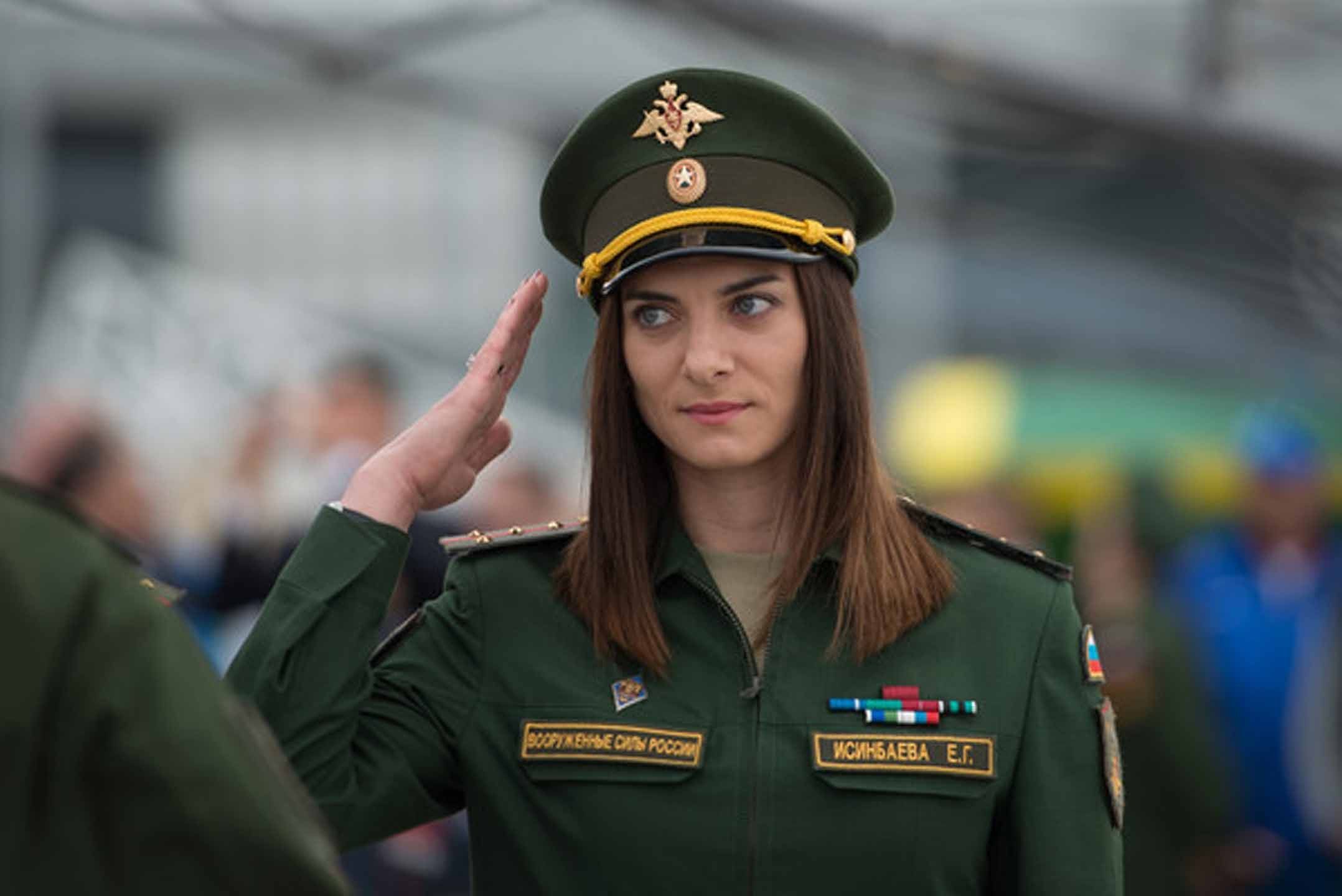 Єлєна Ісінбаєва