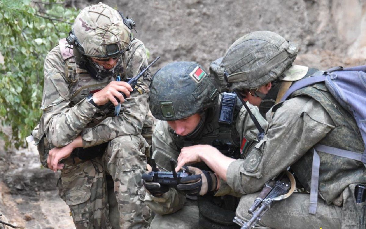 Белорусские военные проводят учения с вагнеровцами