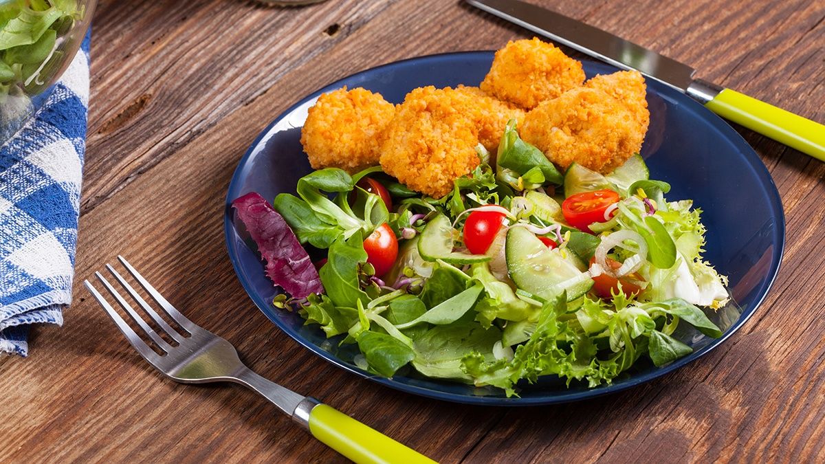 "Легко!" на кухне, вкусно на столе: готовим быстрые блюда с любимыми наггетсами