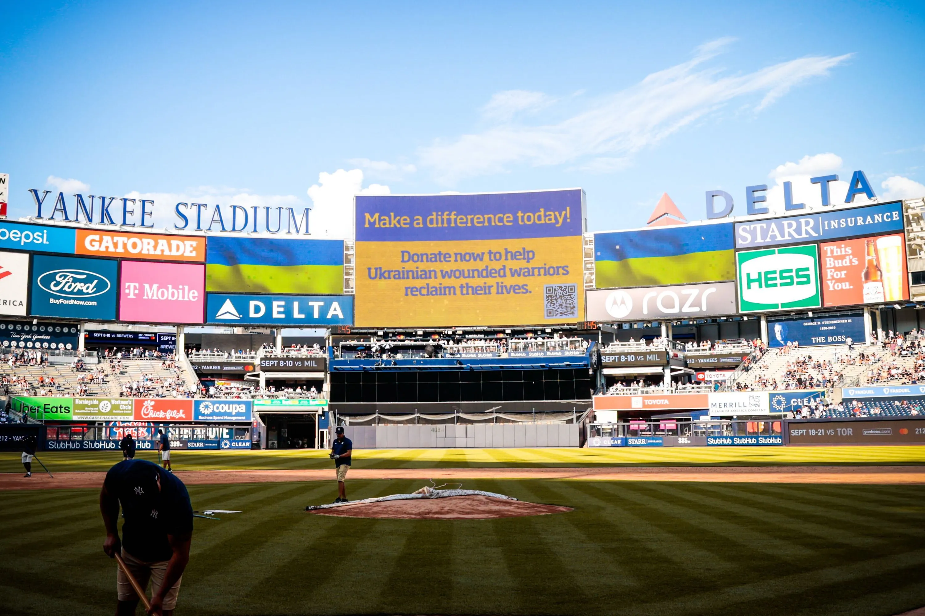 Нью-Йорк Янкиз призывают донатить украинским военным