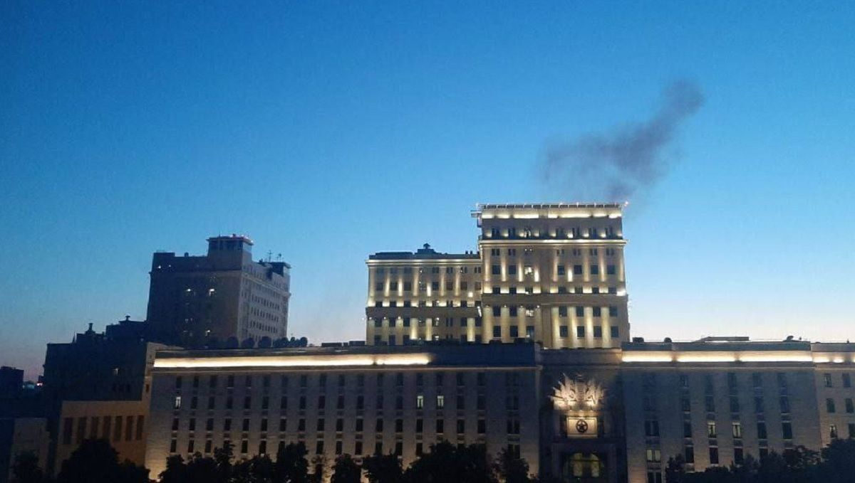 В Москве слышали взрывы 24 июля 2023 В Москве слышали взрывы 24 июля 2023