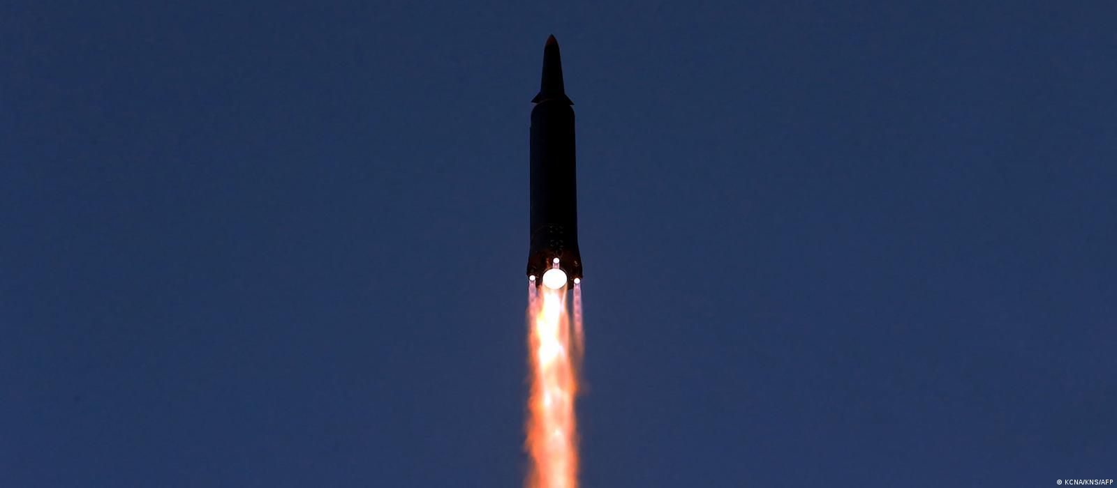КНДР запустила 2 баллистические ракеты в Японское море