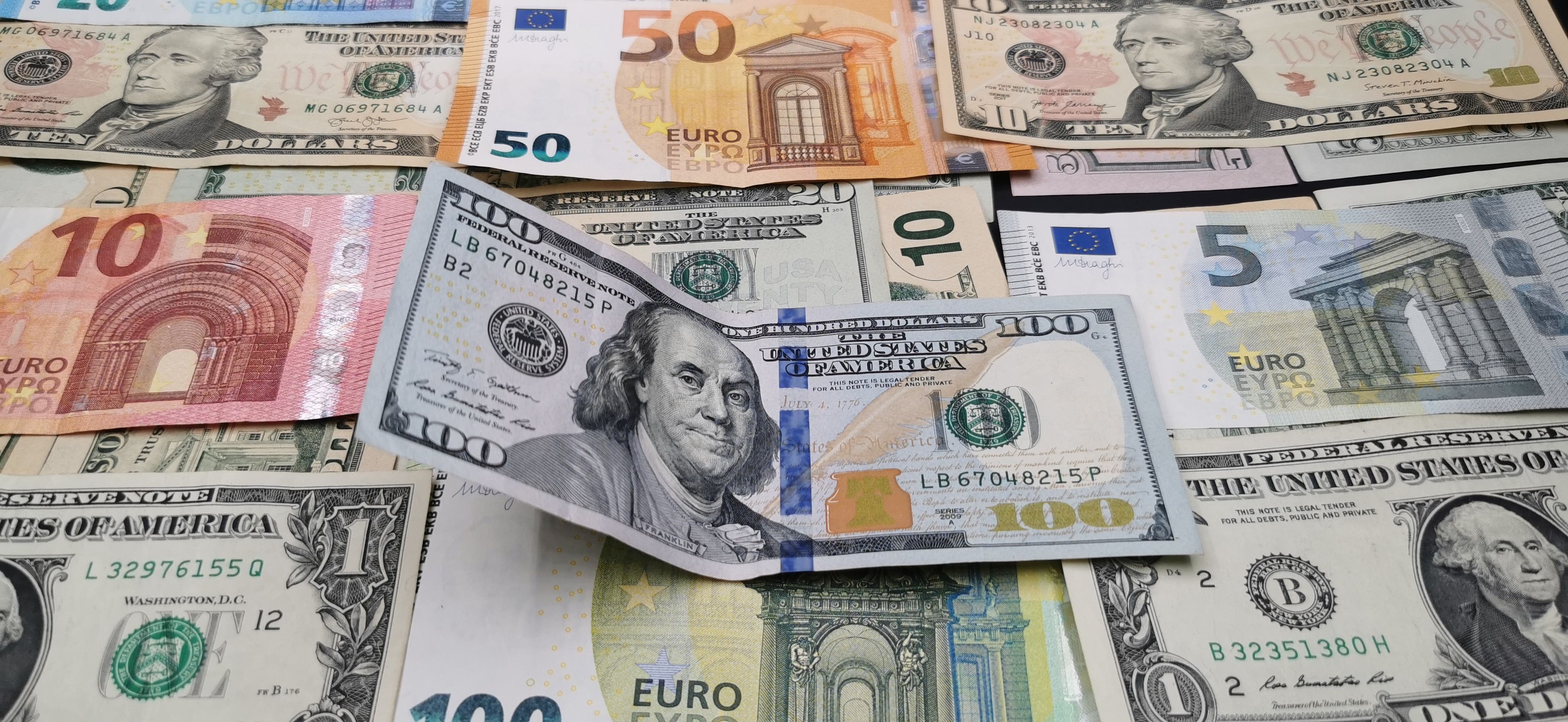 Чи наблизиться курс до офіційного Чи наблизиться курс до офіційного