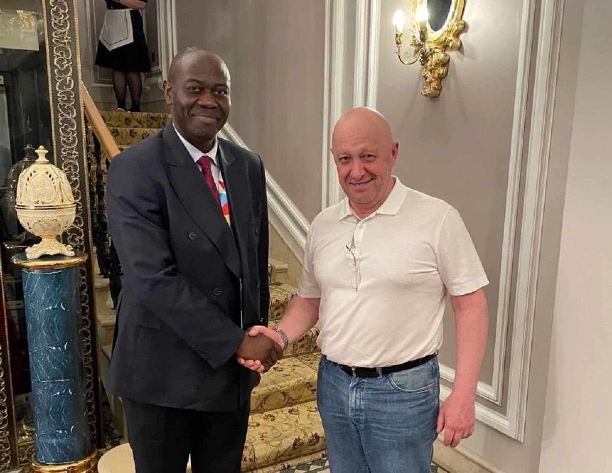 Не просто так все происходит: для чего Пригожин засветился на саммите "Россия – Африка" Не просто так все происходит: для чего Пригожин засветился на саммите "Россия – Африка"