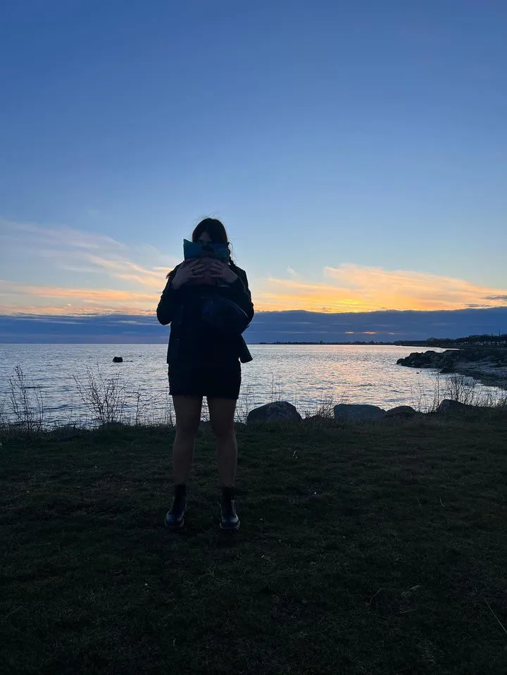 Жена бойца Азова Сергея Петренко Жена бойца Азова Сергея Петренко