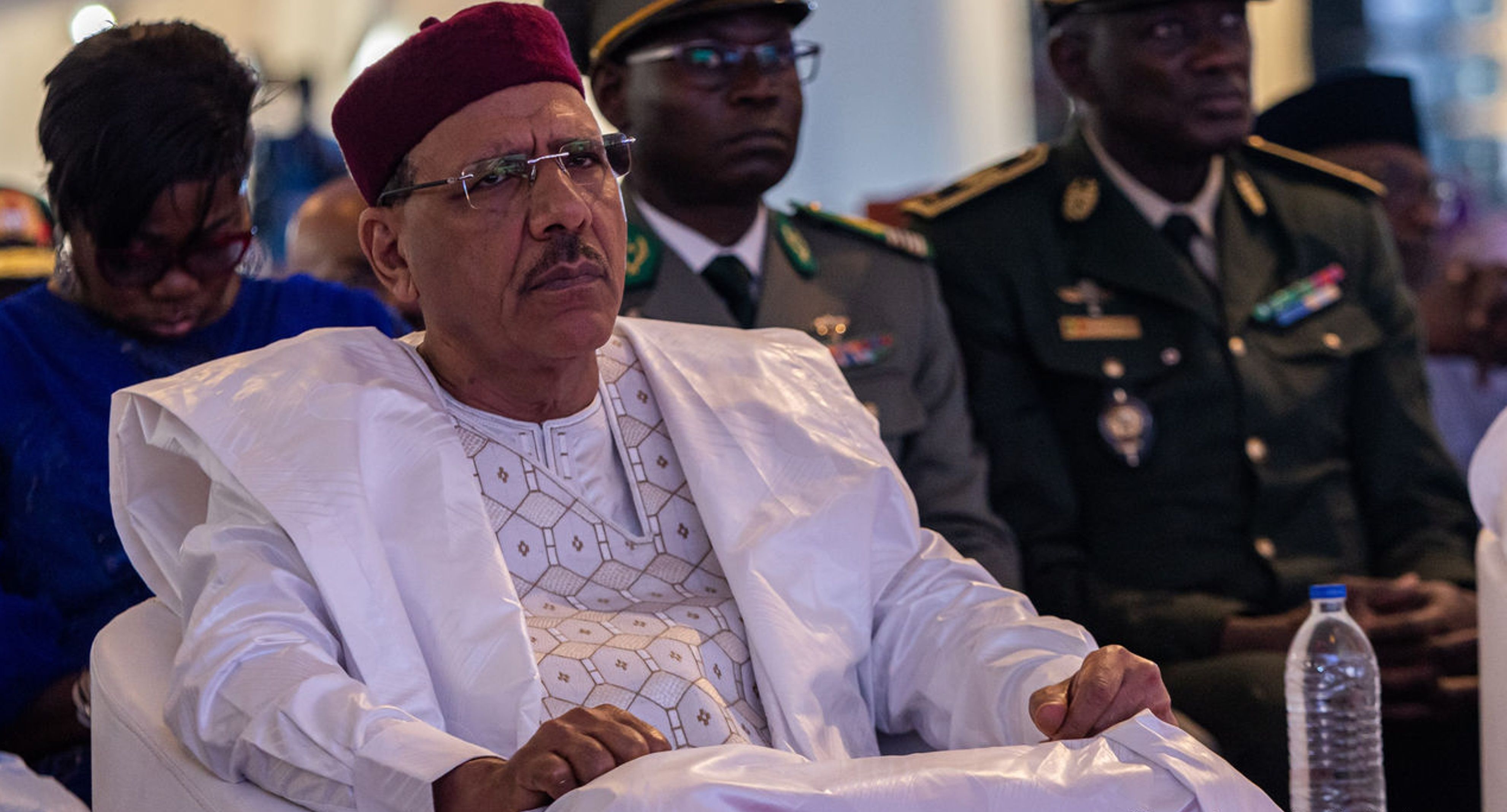 Законний президент Нігеру Мохамед Базум Законний президент Нігеру Мохамед Базум