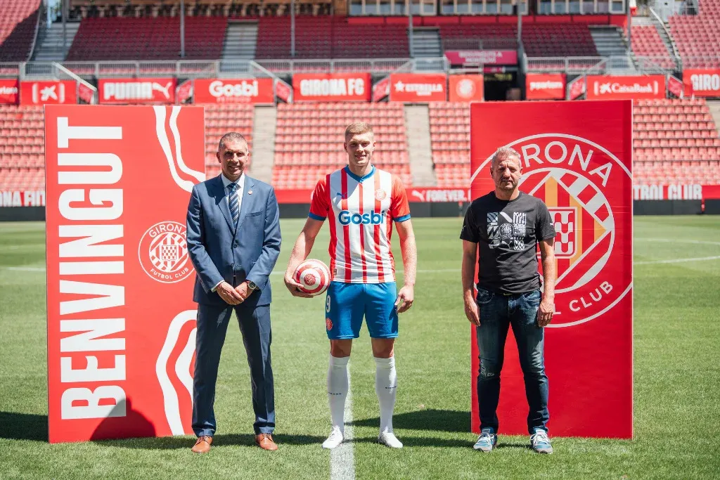 Довбик Довбик