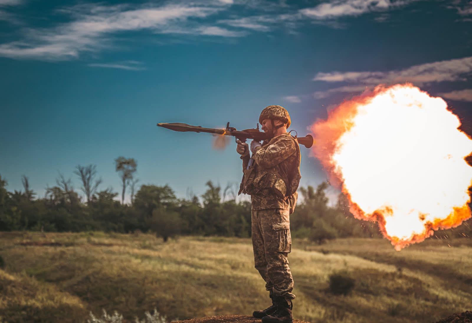 Українські захисники продовжують мужню боротьбу з російськими окупантами Українські захисники продовжують мужню боротьбу з російськими окупантами