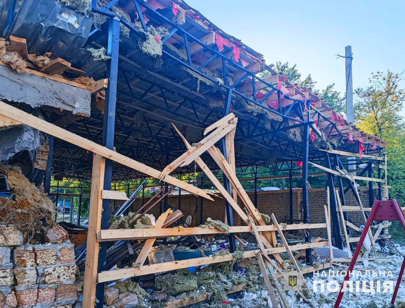 Обстріл Запоріжжя 09.08.2023 - поліція назвала тип ракети, яку використала РФ для удару - 24 Канал Обстріл Запоріжжя 09.08.2023 - поліція назвала тип ракети, яку використала РФ для удару - 24 Канал