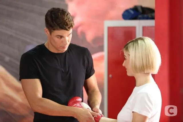 Холостяк Холостяк