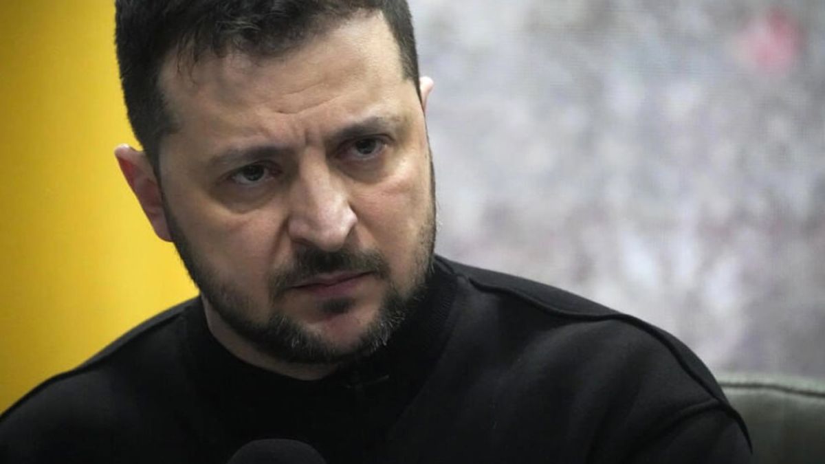 Провів селектор із військовими та розвідкою під звуки ППО - Зеленський звернувся до українців - 24 Канал Провів селектор із військовими та розвідкою під звуки ППО - Зеленський звернувся до українців - 24 Канал