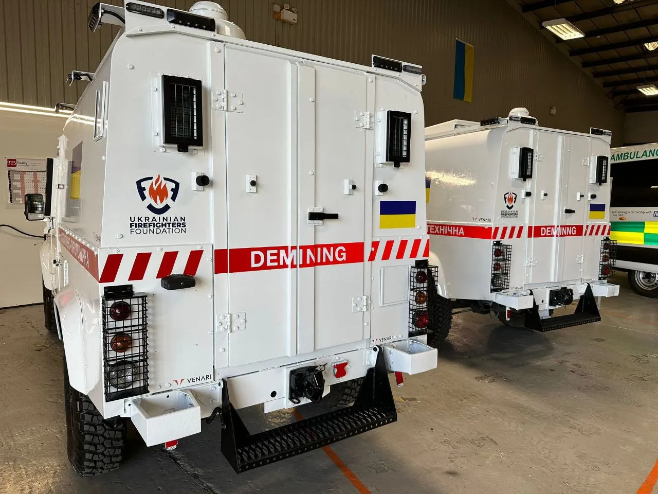 Land Rover Defender отримають сапери ДСНС Херсонщини від БФ Land Rover Defender отримають сапери ДСНС Херсонщини від БФ