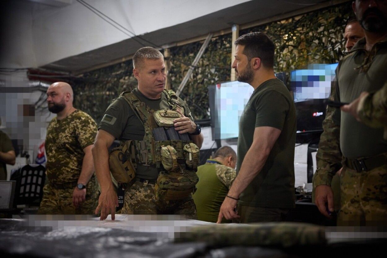 Зеленський 14.08.2023 приїхав на Донеччину - відвідав бійців на Бахмутському напрямку - 24 Канал Зеленський 14.08.2023 приїхав на Донеччину - відвідав бійців на Бахмутському напрямку - 24 Канал