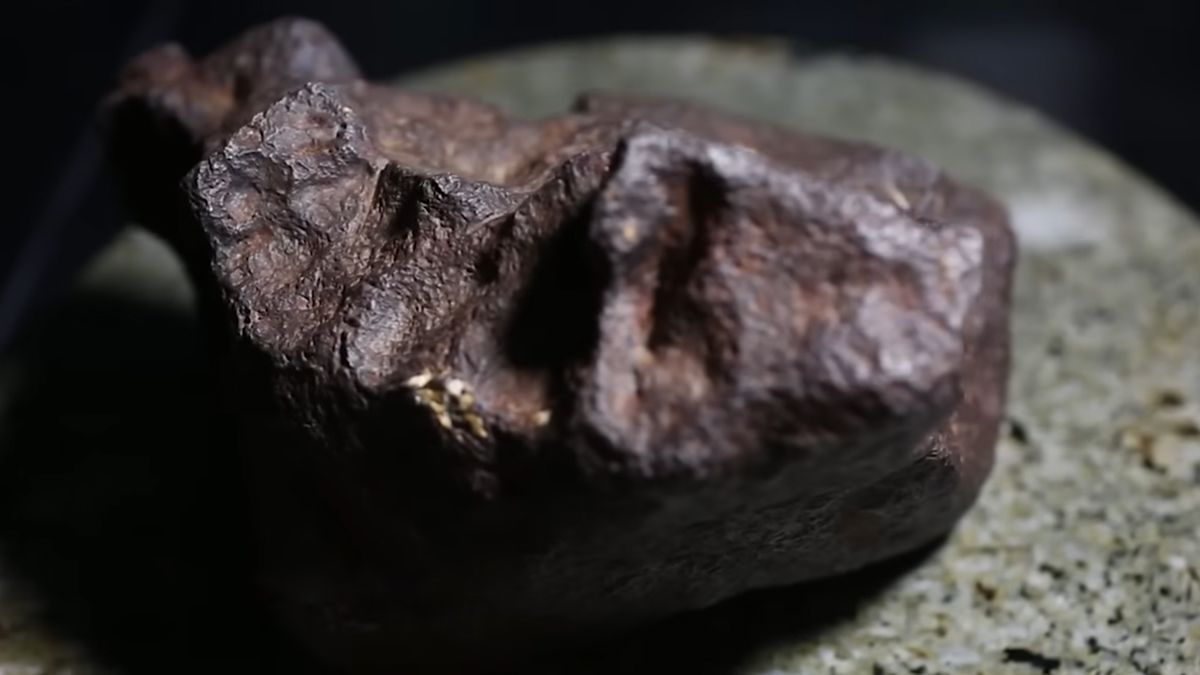 Метеорит протягом 30 років підпирав двері сараю