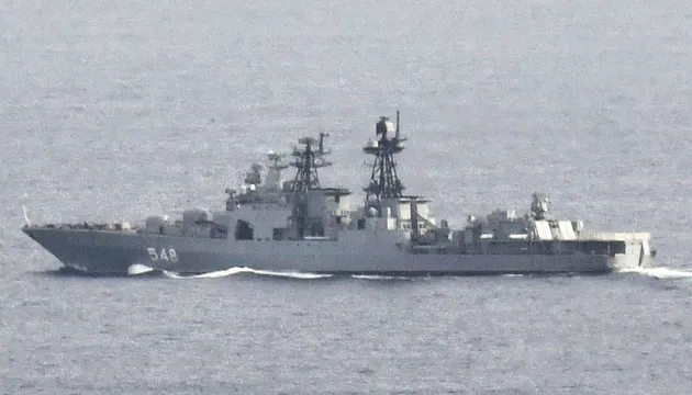 У берегов Японии заметили 11 боевых кораблей Китая и России: что они там делали