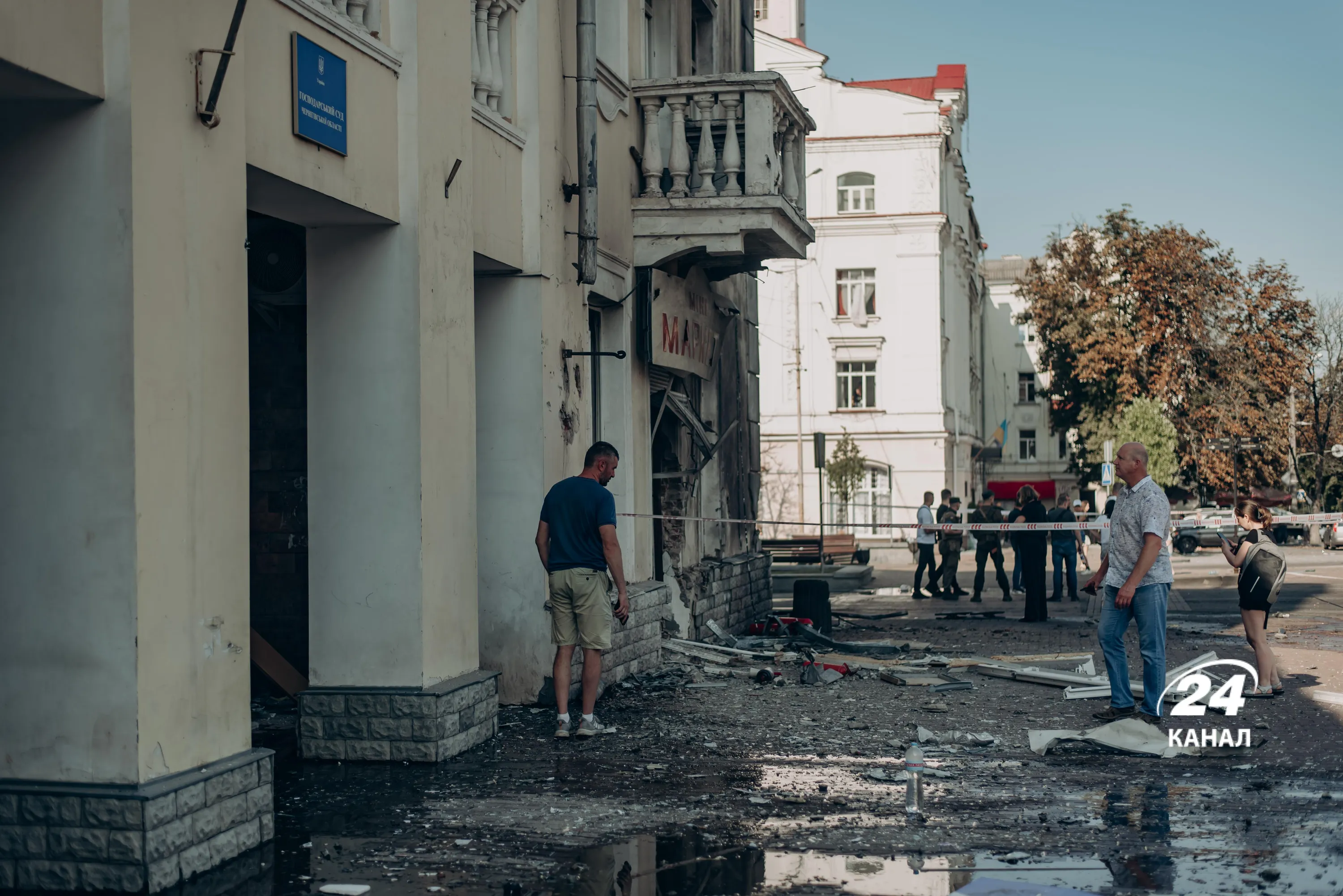 Терористичний удар по Чернігову: що відбувається на місці ворожої атаки – ексклюзивний репортаж