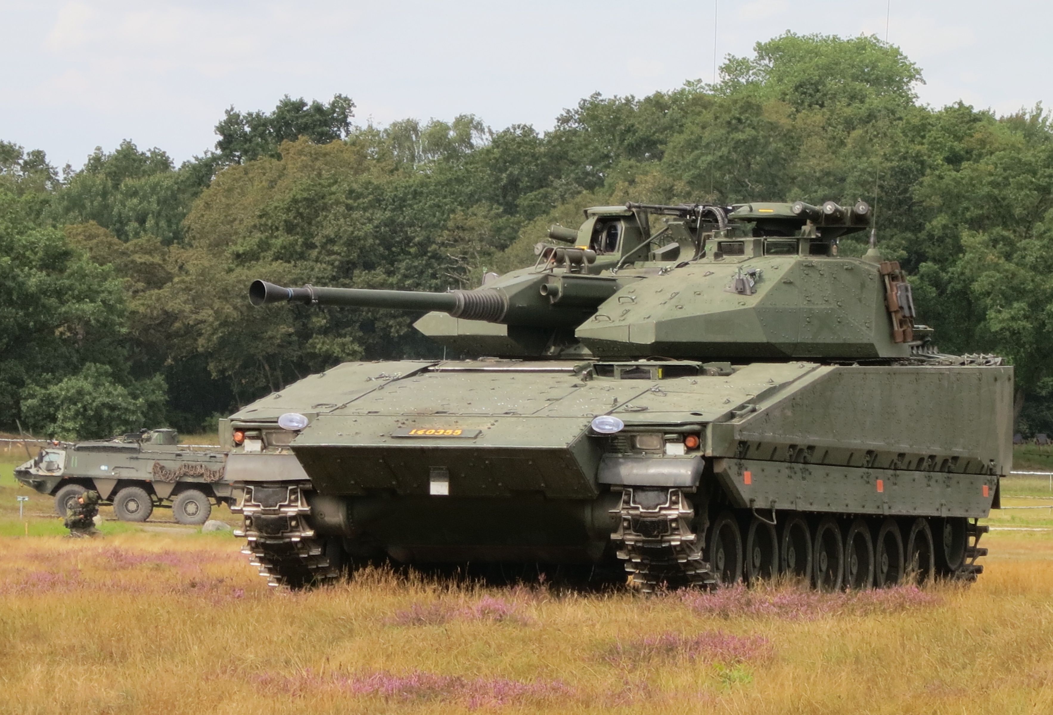 У Зеленського пояснили деталі про виробництво CV-90
