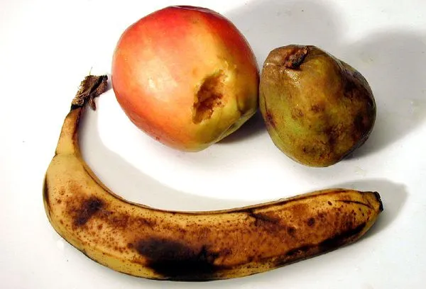 Протерміновані фрукти