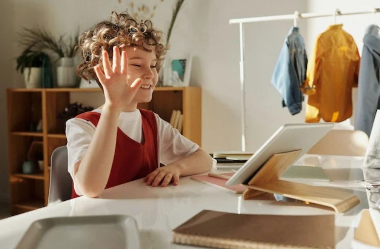 Чи можуть школярі навчатися онлайн з 1 вересня в Україні - відповідь МОН Чи можуть школярі навчатися онлайн з 1 вересня в Україні - відповідь МОН