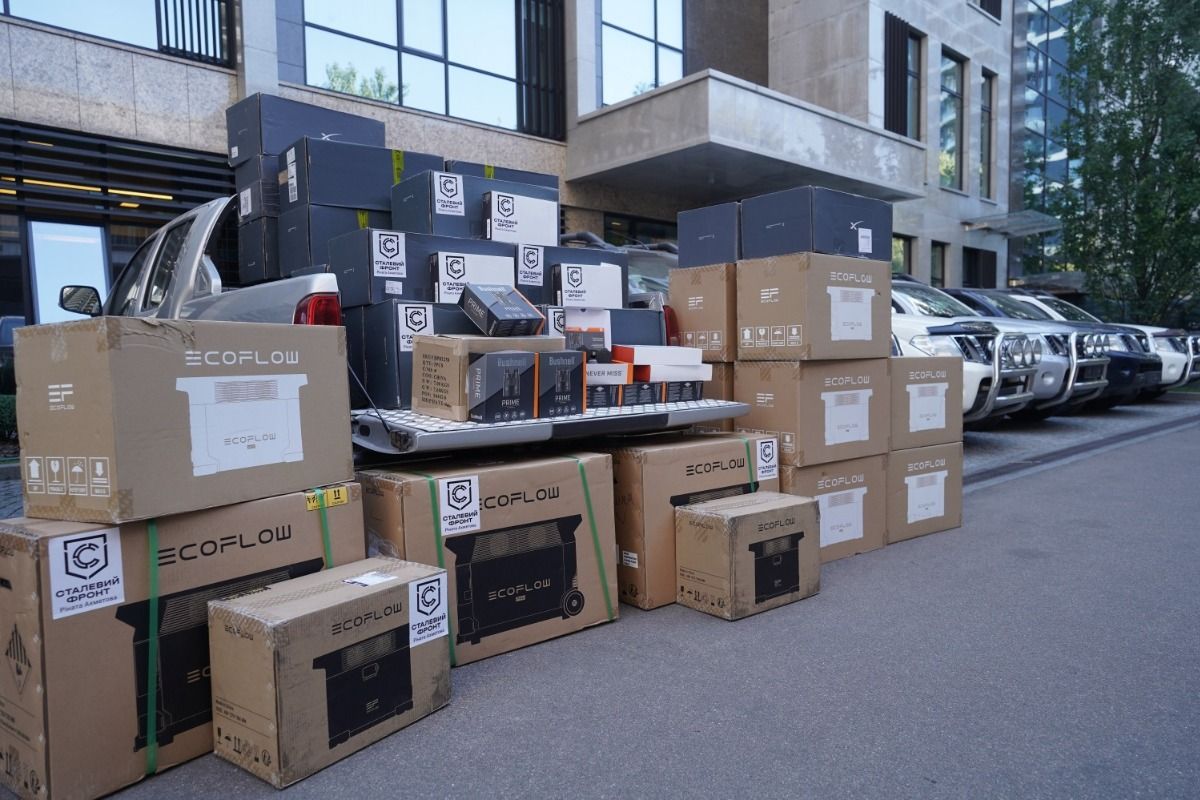 Метинвест передал восстановленному подразделению "Азов" оборудование на 40 миллионов Метинвест передал восстановленному подразделению "Азов" оборудование на 40 миллионов