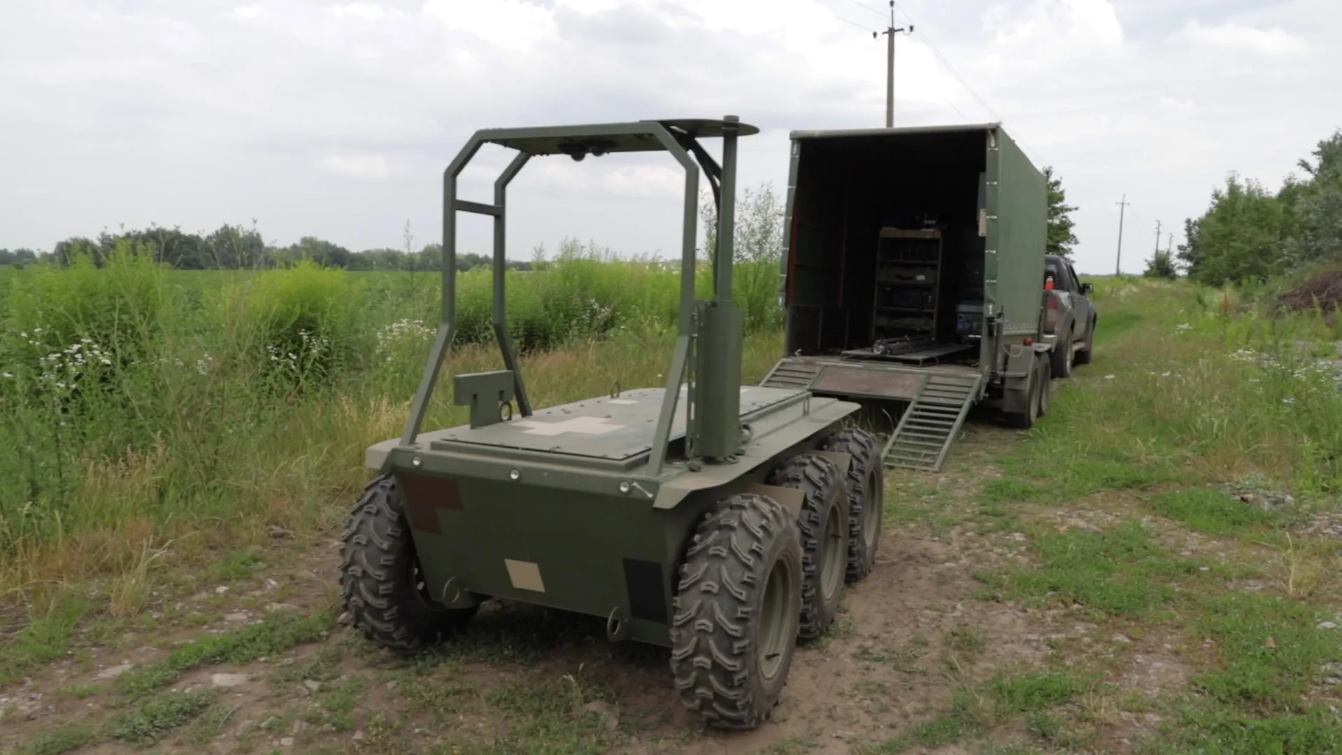 БРП транспортируют в специальном автомобильном прицепе БРП транспортируют в специальном автомобильном прицепе