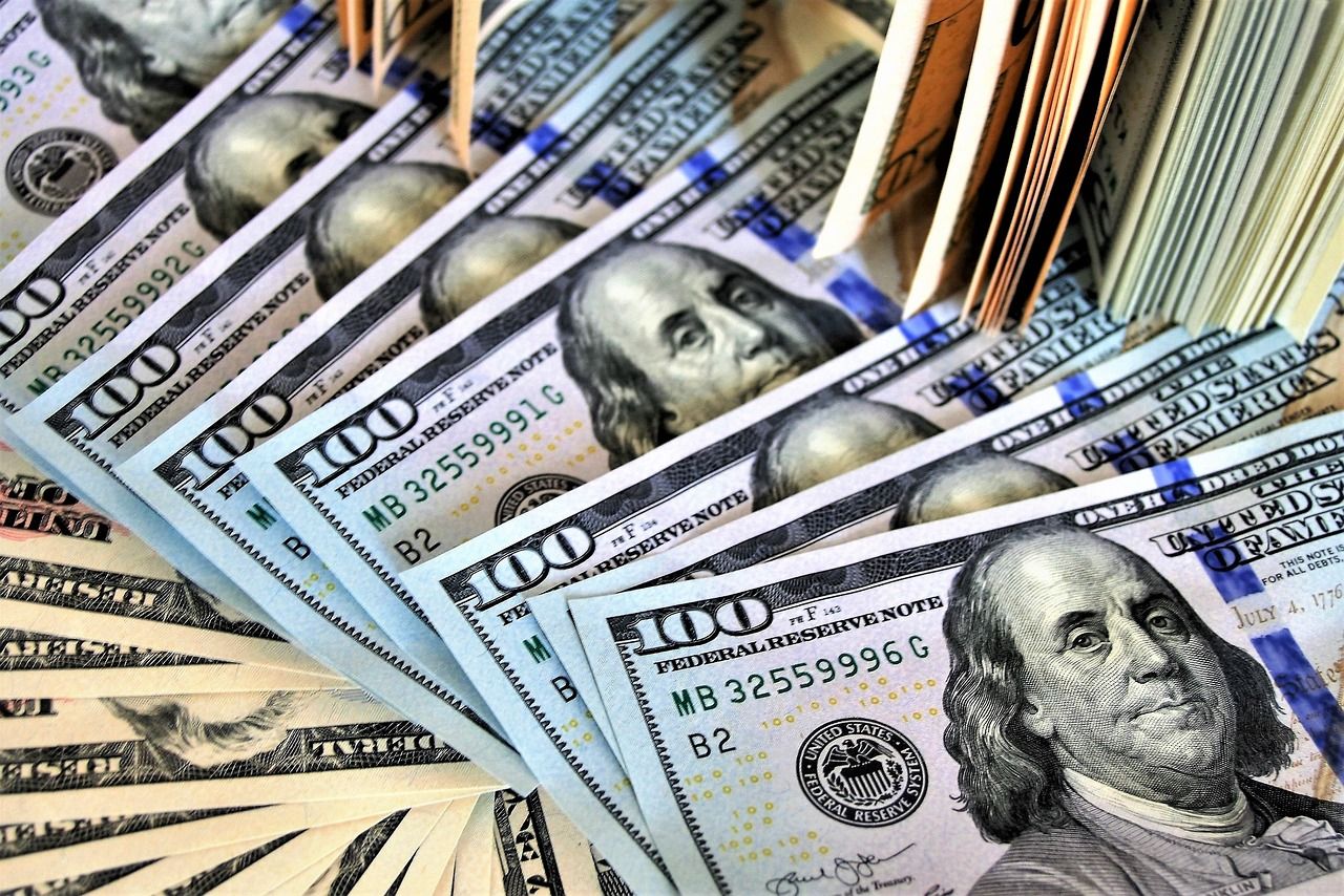 Доллар резко подорожал – из-за чего выросла валюта в цене